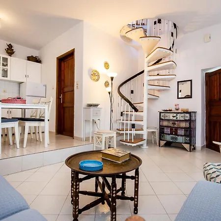 Cozy Traditional House In Thassos, Kallirachi בית נופש