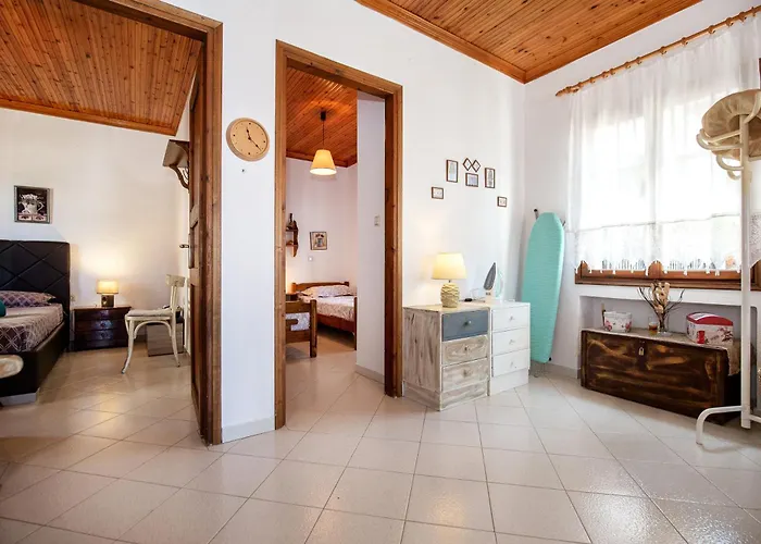 Cozy Traditional House In Thassos, Kallirachi 度假居 *